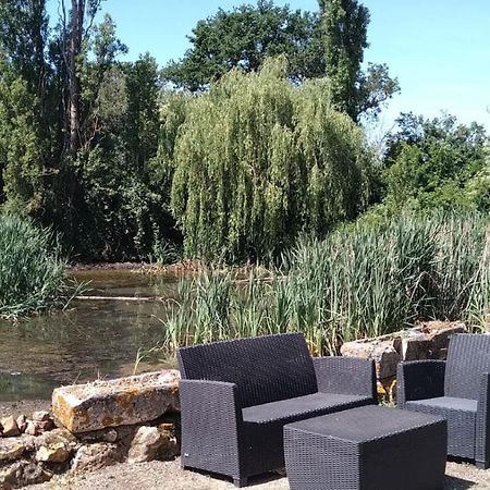 Chambre A La Ferme Saint-Martin-des-Champs  Екстериор снимка